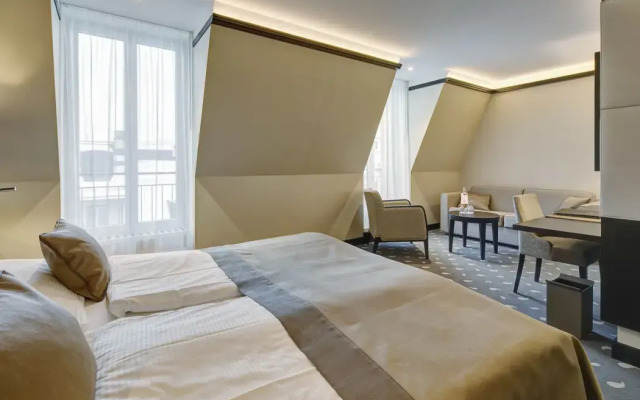 Hotel Monopol