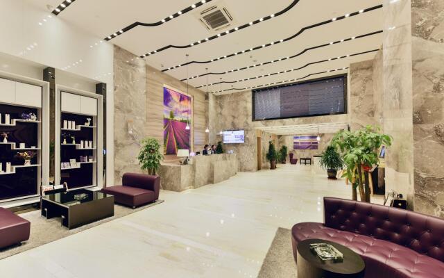 Lavande Hotel Xining Hai Lake New District Stadium