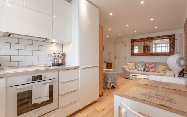 1 Bedroom Apartment Near South Bank