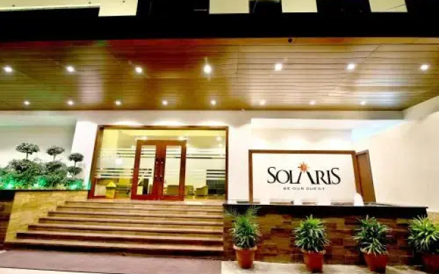 Solaris Hotel and Club