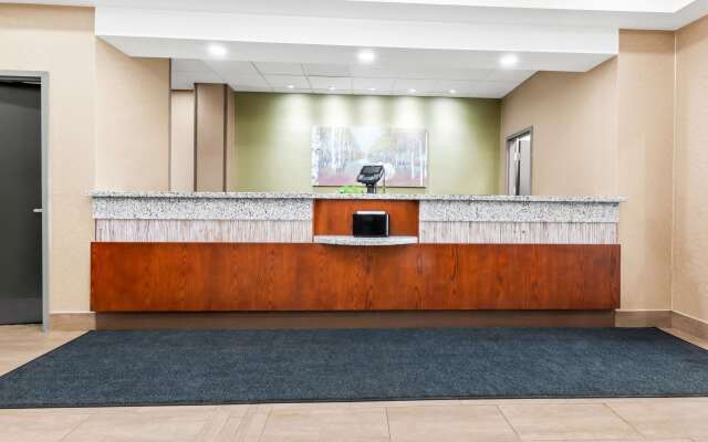 Best Western Plus Fergus Hotel