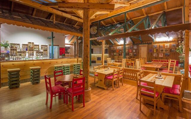 Guesthouse with parking in Siyal, Manali, by GuestHouser 41366