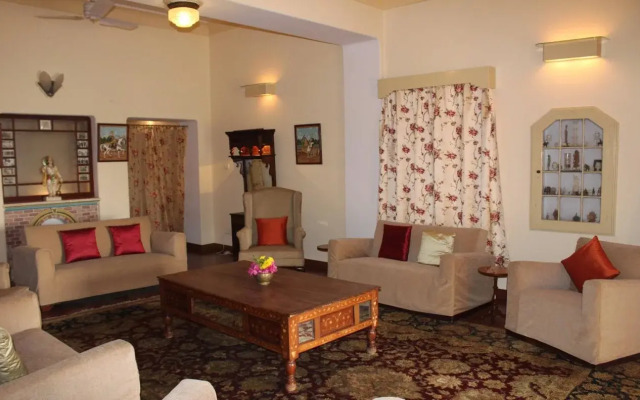 Roop Niwas Kothi Hotel