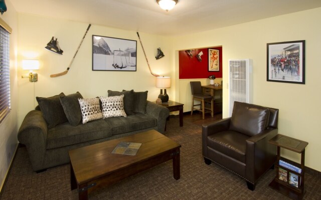 Holiday Haus Motel