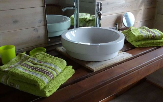 Les Chalets D'Hôtes a Hantas