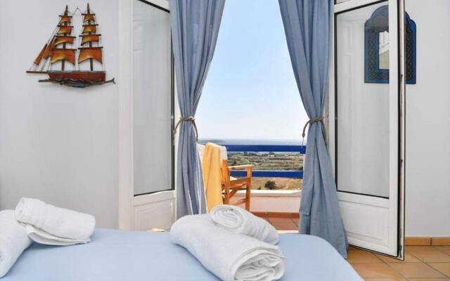 Villa Blue & White at Golden Beach