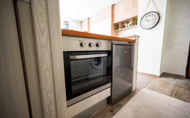 Design Studio Apartment Near the Center