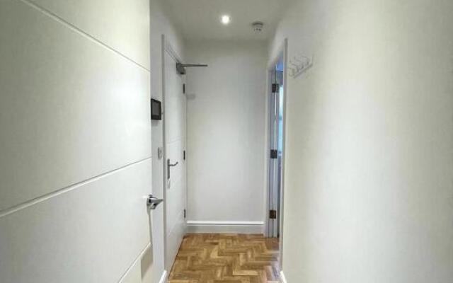 Prosper House Apartment 5