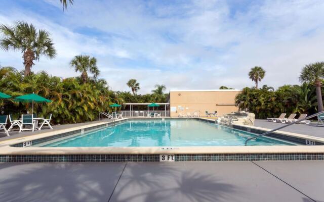 Ramada Lake Placid-Sebring Area