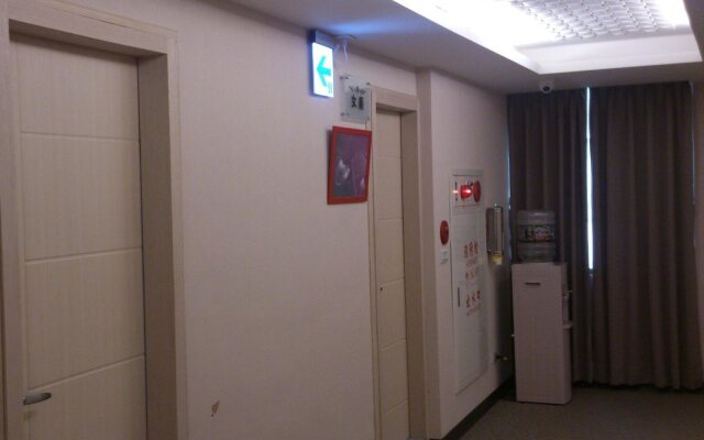 Shun-Yi Hotel
