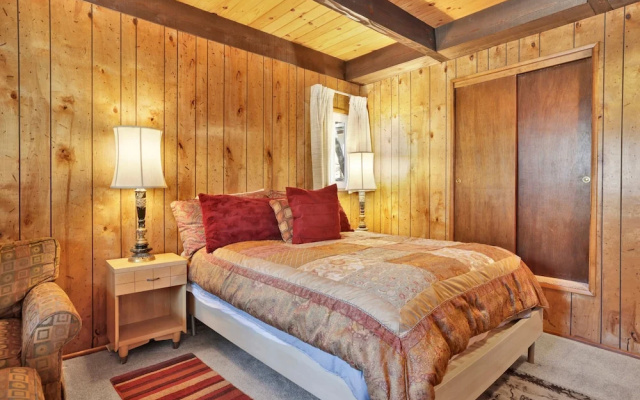 Rustic Retreat #2419