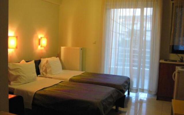 Alexander Rooms