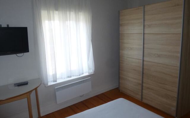 Property With 2 Bedrooms in Rougemont