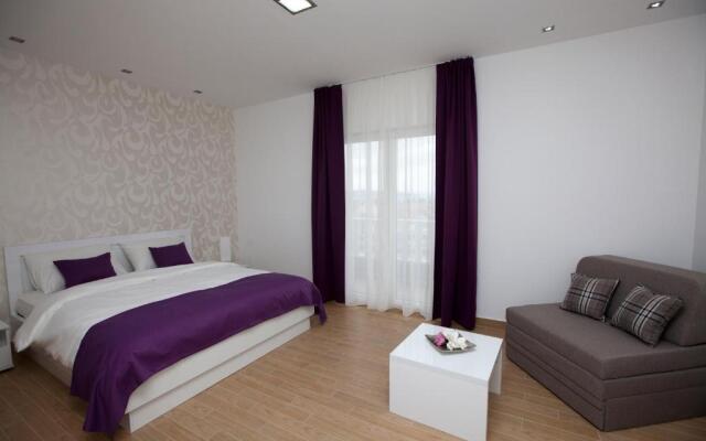 Rooms Ino