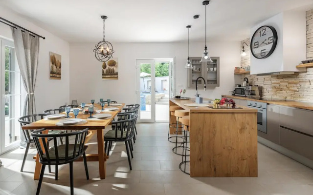 Nature Villa Frangipane With Pool