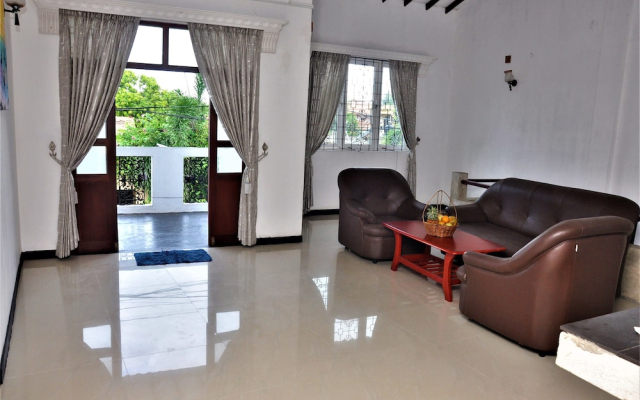 Chrish Residence Negombo