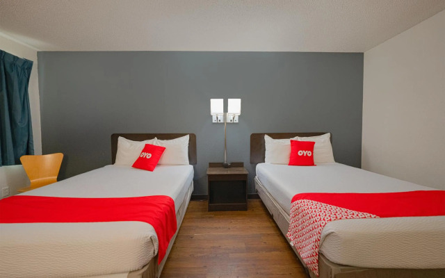 OYO Hotel St. Helens, OR