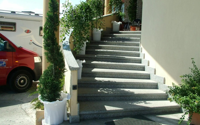Aquila Hotel