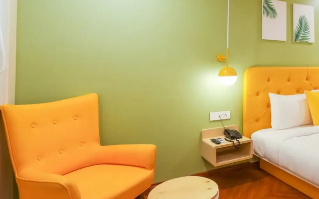 Bloom Hotel - Golf Course Road, Sector 43