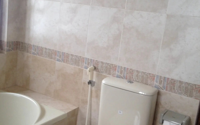 Vardan Resort n' Apartment