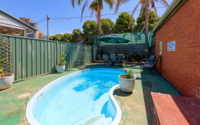 Country Roads Motor Inn Narrandera