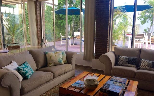 The Mantarraya Outpost Bed & Breakfast