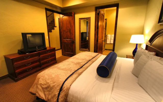 Canyon Villas at Coral Ridge