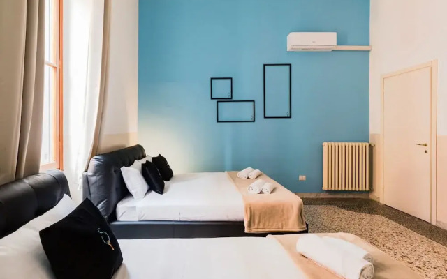 A World Aparts - 55 Palermo