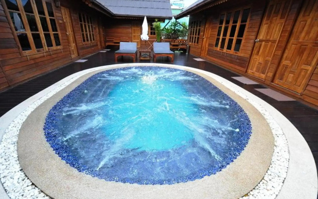 Basaya Beach Hotel & Resort