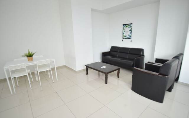 GT Home Encorp Strand Residence
