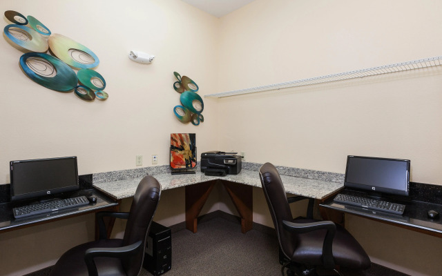 Candlewood Suites Houston I-10 East by IHG