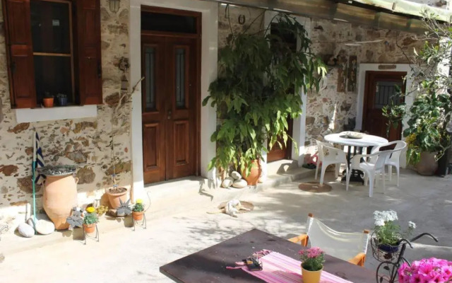 Olga's traditional stone house, Palaiochora