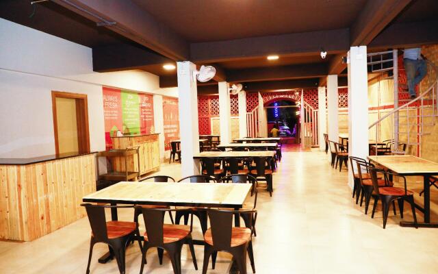 Hotel Parth Residency