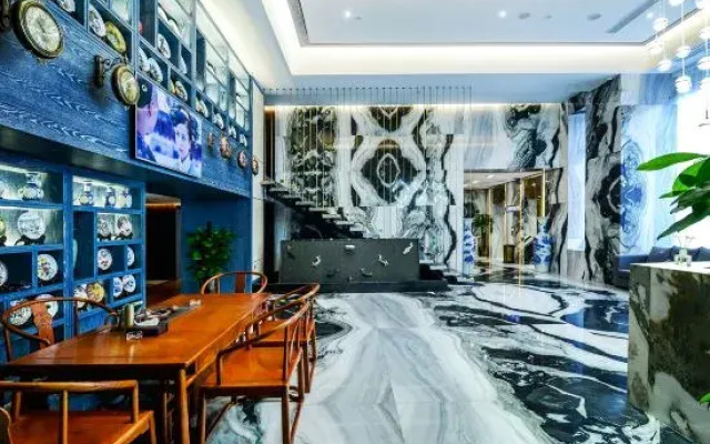 Jingsheng Hotel (Chongqing Daping Paradise Walk)