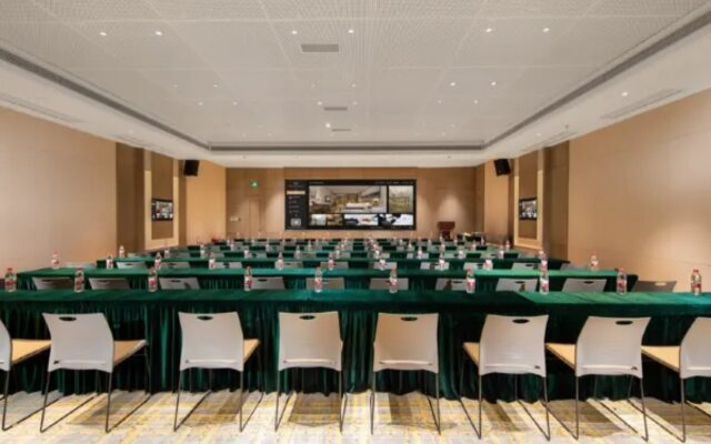 Vienna International Hotel (Dongguan Zhangmutou Government Square)