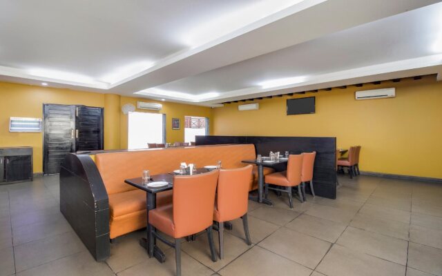 Rex Hotel by OYO