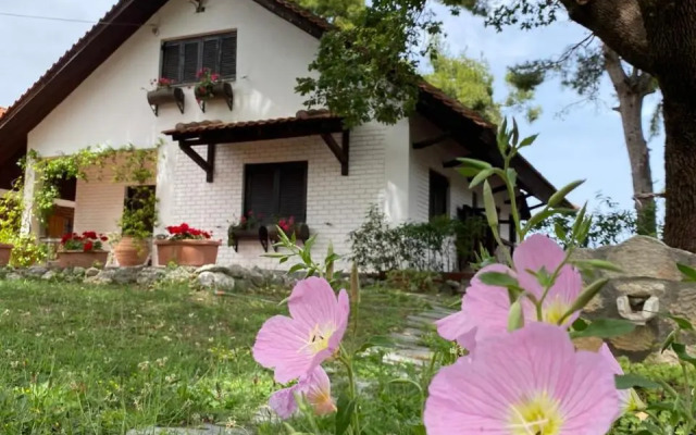 Wild Oaks Cottage