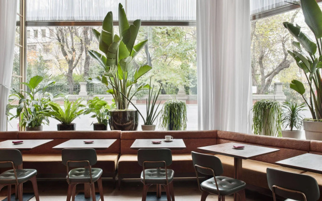 NH Collection Madrid Suecia