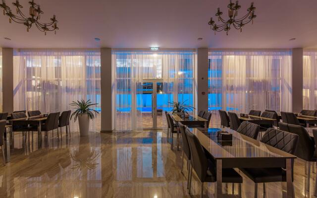 Viva VictoriaFamilyHotel