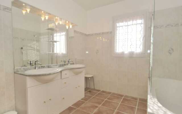 Pastoral Holiday Home With Terrace, Garden, Barbecue, Garage