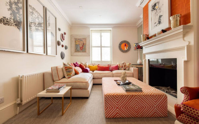 A Royal Residence Stylish 2 Bedroom in Kensington