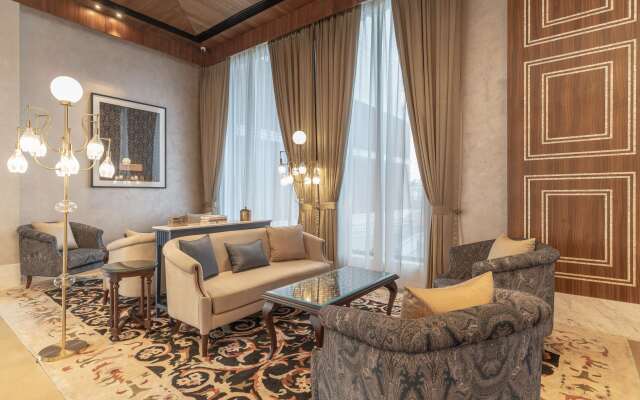 Radisson Collection Hotel & Spa, Riverfront Srinagar
