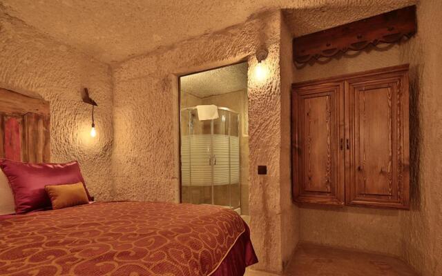 The Owl Cave Hotel