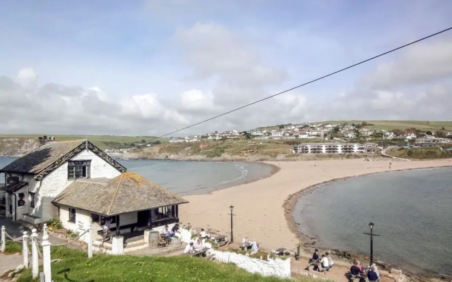 17 Burgh Island Causeway