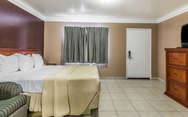 Rodeway Inn