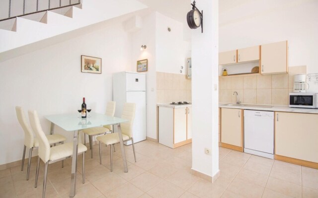 Stunning Home in Sevid With Wifi and 4 Bedrooms