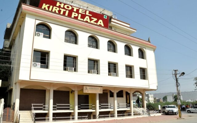 Hotel Kirti Plaza