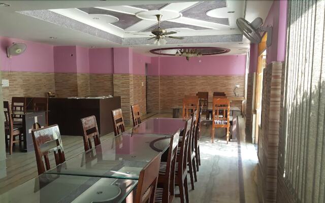 Hotel Jagdambay