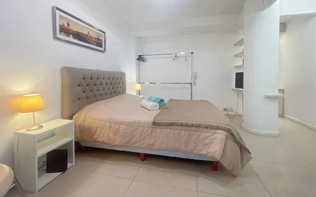 Charming Stay With Patio in Colegiales