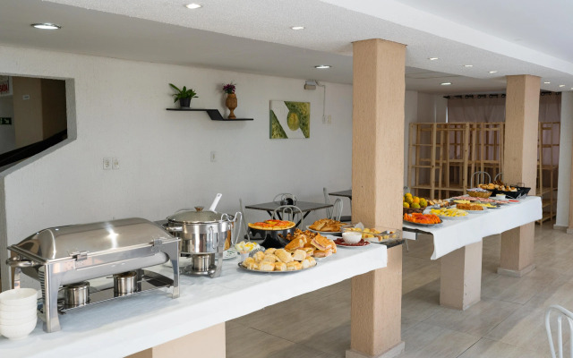 HANNA Balneário Hotel